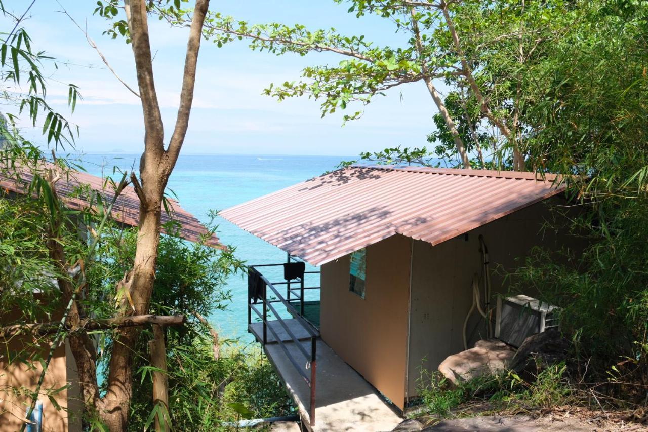 Seaside * Phi Phi Don